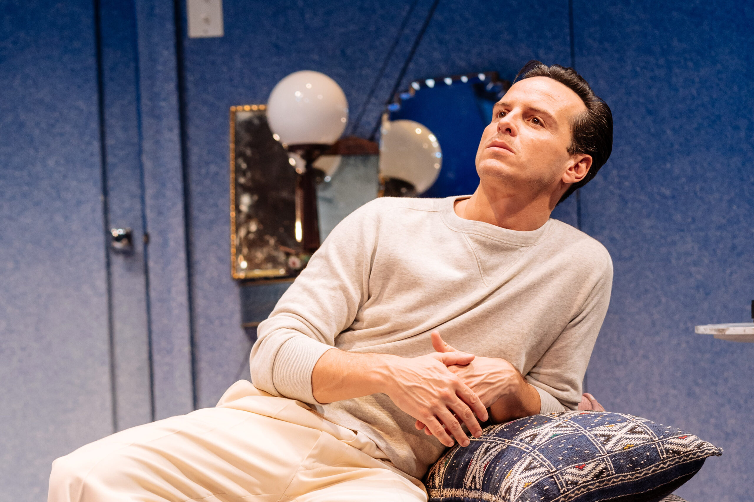 National Theatre to rerelease The Old Vic’s production of ‘Present Laughter’ with Andrew Scott to cinemas