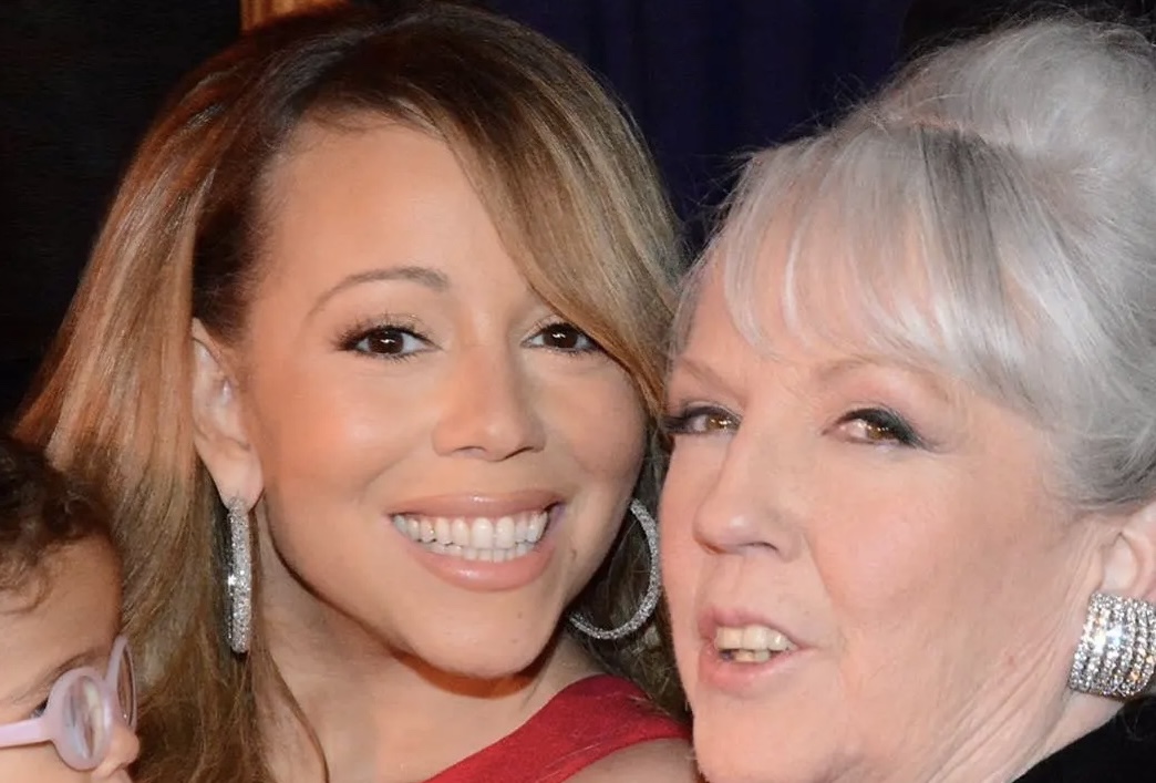 Mariah Carey has revealed her mother and sister both died on the same day over the weekend